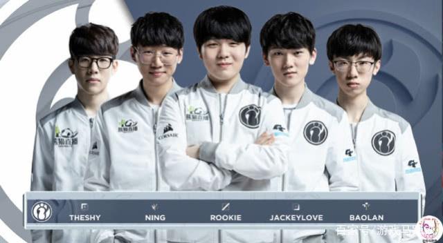 替补出场时 替补出场时