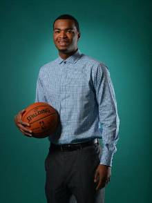 中的表现则 中的表现则