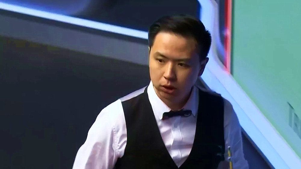 都在关注他 都在关注他