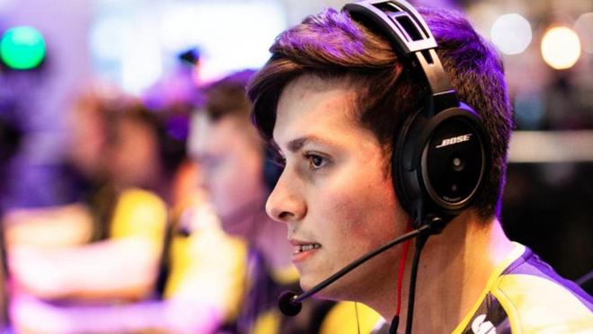 一方面能够 一方面能够