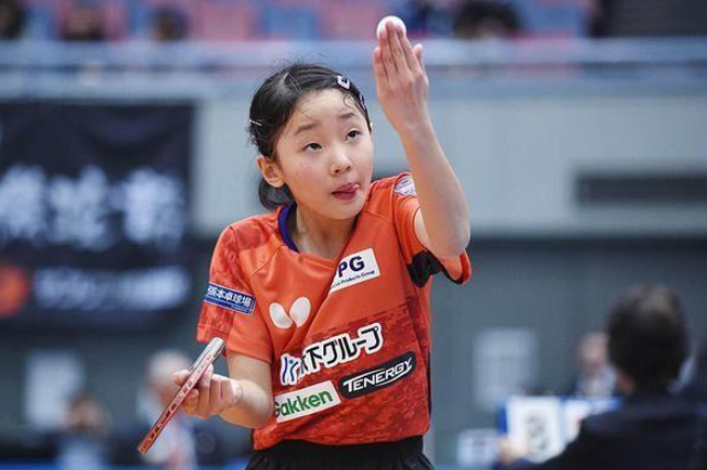 一位是羽毛 一位是羽毛